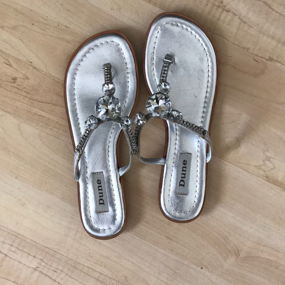Dune sandals